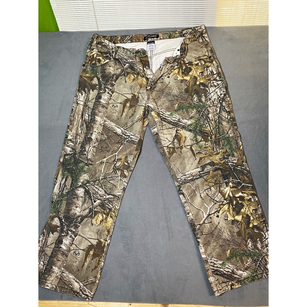 Realtree Xtra Men's Camo Hunting Pants 38x27.5 measured Brown/Tan/Green Denim